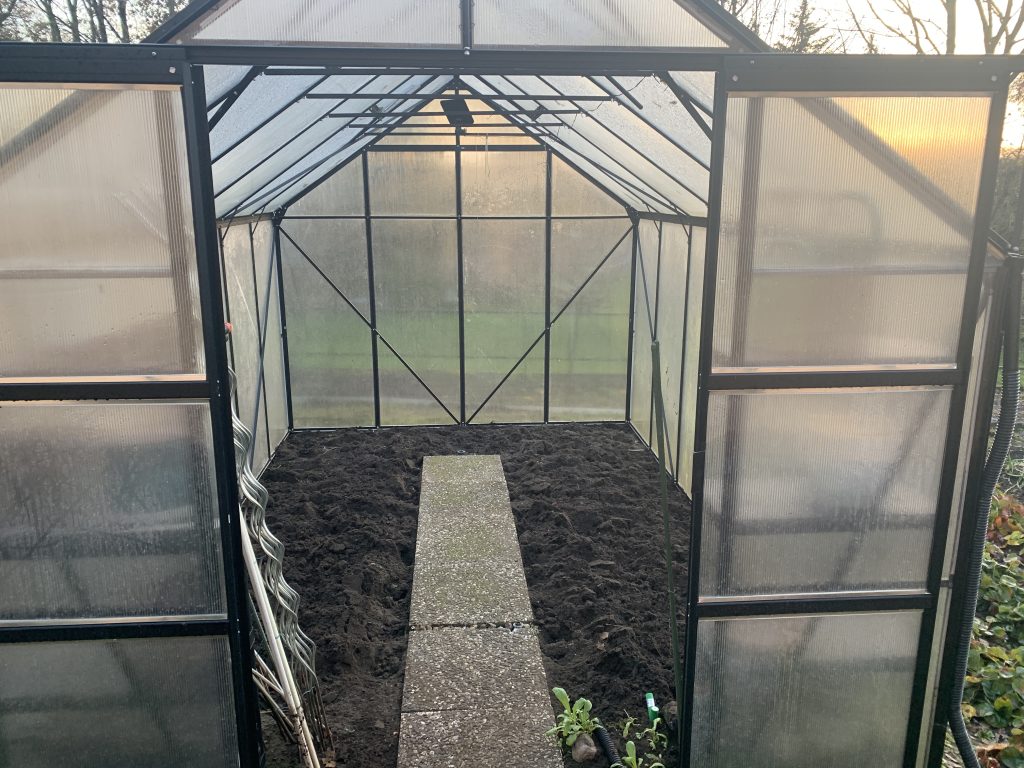 Gewächshaus nach dem Rundumschlag am 27.11.2022