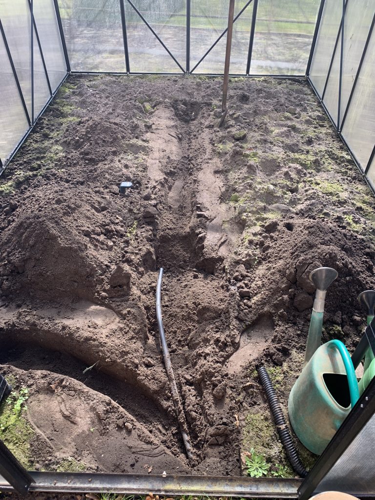 Das alte Bewässerungssystem wurde ausgegraben