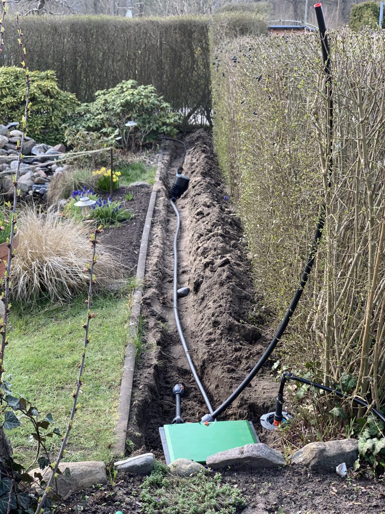 Eine zusätzliche Verteilerbox war für die Erweiterung der Bewässerungsanlage notwendig.