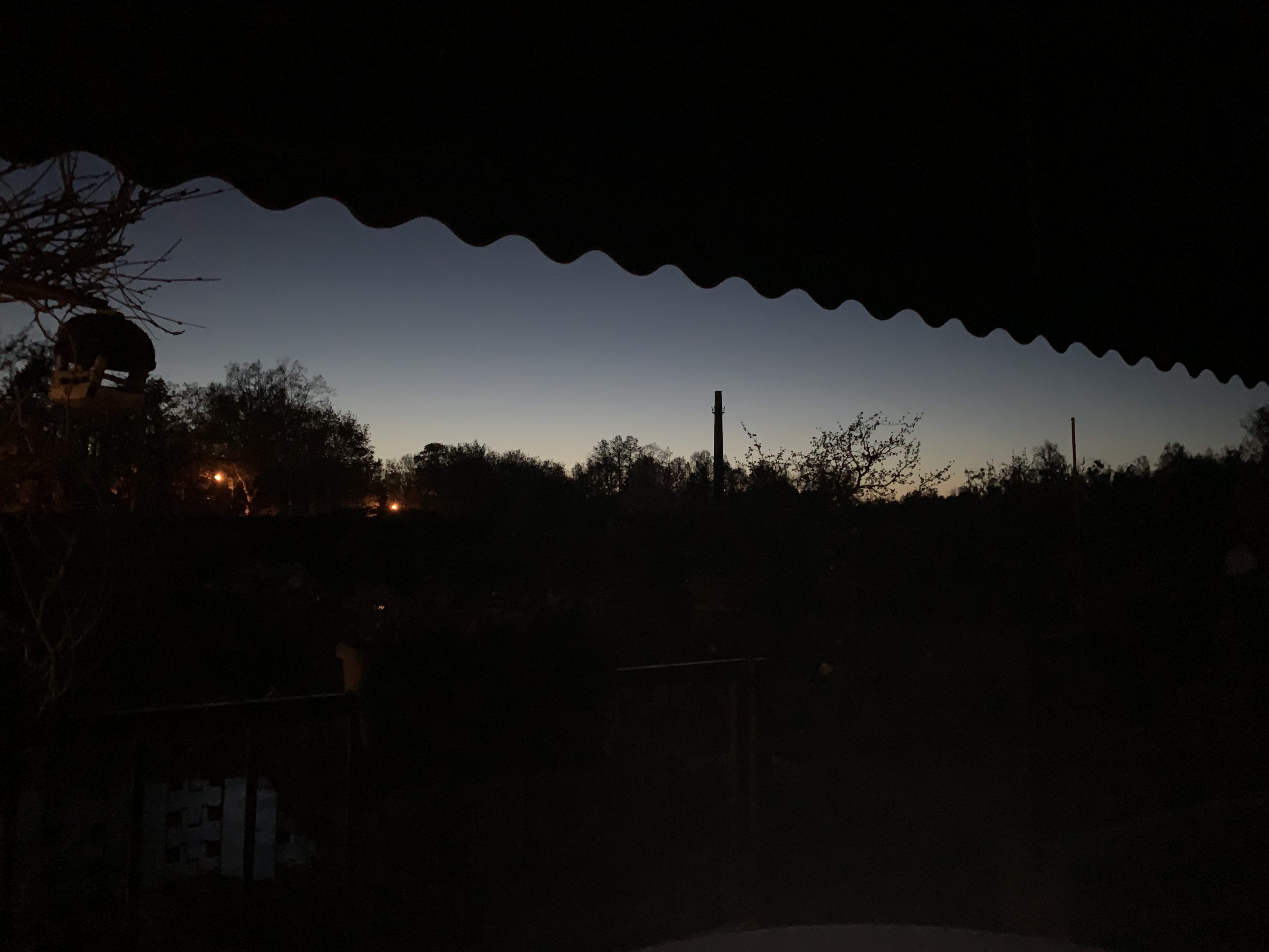 Wenige Augenblicke, nachdem die Sonne untergegangen war - der Blick von der Terrasse