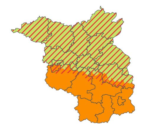 Aktuelle Warnkarte des DWD. Schraffiert ist der Bereich für die Vorabinformation. Für die orange eingefärbten Landkreise gilt die Wetterwarnung.